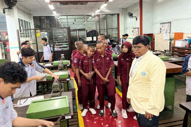 Kunjungan Industri
