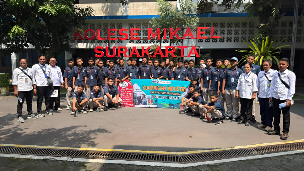 Kunjungan Industri SMK Budi Utomo 2 Way Jepara ke ATMI Surakarta