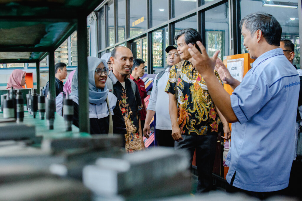 Kunjungan Studi Tiru TEFA di SMK St. Mikael Surakarta, Perkuat Pendidikan Vokasi SMK Grobogan